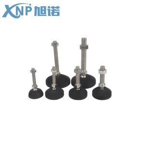 如何將鋁型材工業圍欄固定在地面？使用到哪些配件？