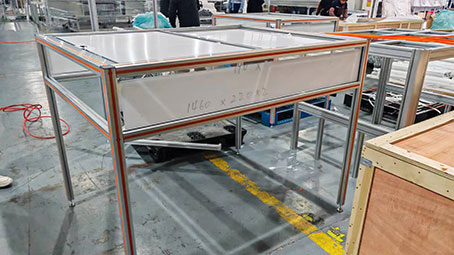 帶滑動(dòng)門的鋁型材防塵罩