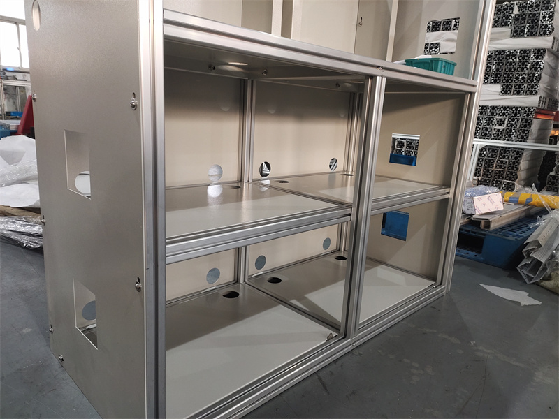 鋁型材機(jī)器人機(jī)柜